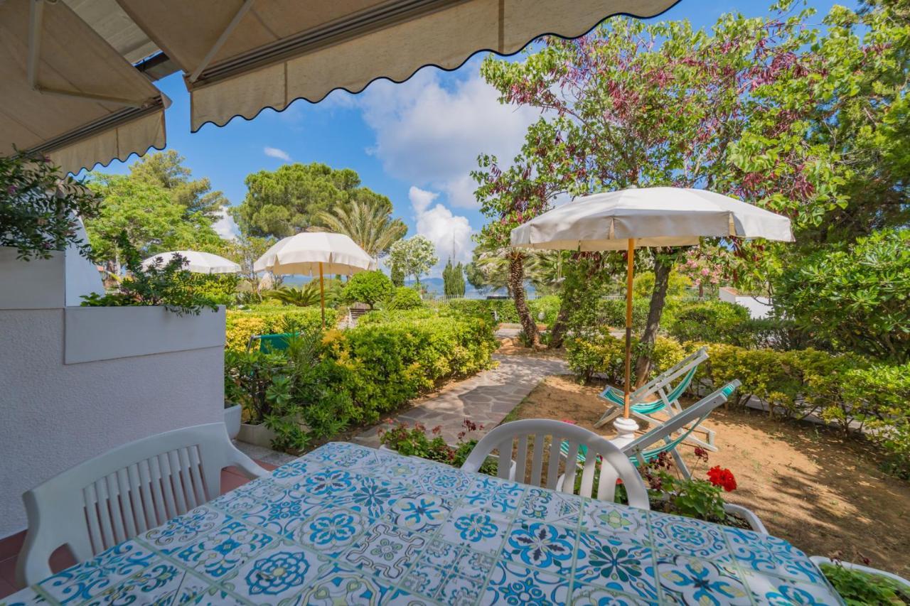 Residence Baia Delle Grazie Casa Morcone Ngoại thất bức ảnh