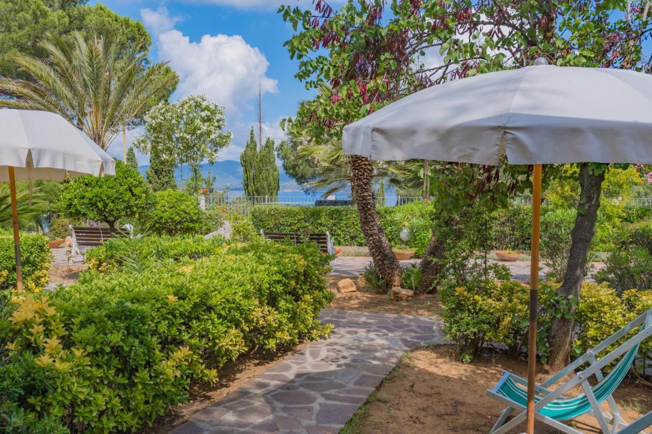 Residence Baia Delle Grazie Casa Morcone Ngoại thất bức ảnh